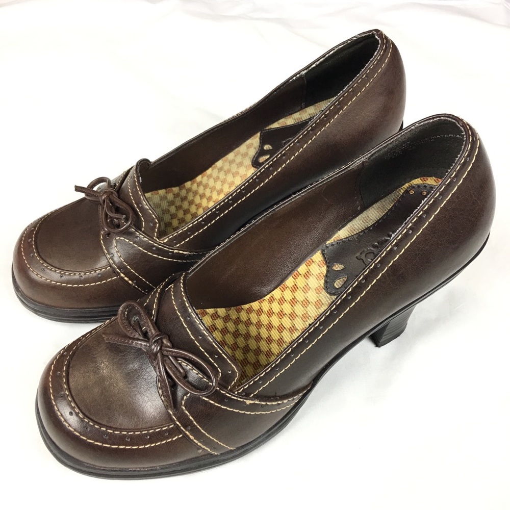 Mudd Parsley Brown Pump with Bow 7.5 Medium